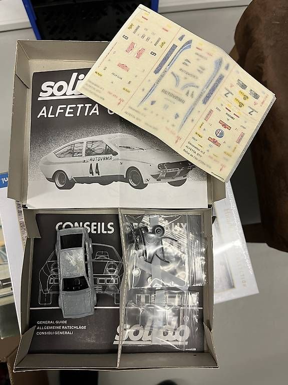 Solido Modellini d'auto: Alfetta GTV Solido KIT 1:43 – Nuovo e nell'imballaggio originale da Wattwil venduto da Gpunto 1