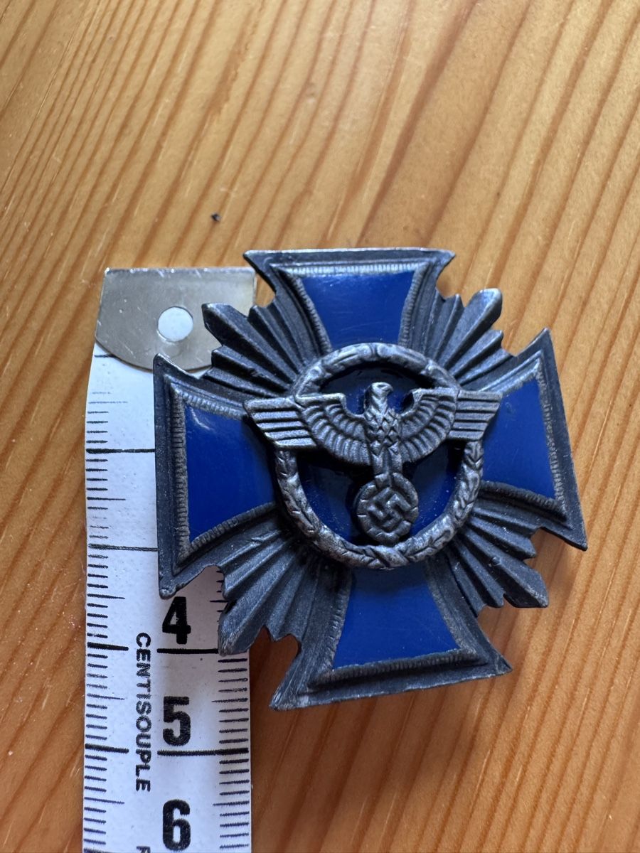 Plaketten & Abzeichen: Badge militaire ancien – Gebraucht aus Vésenaz von Angela.C3 3