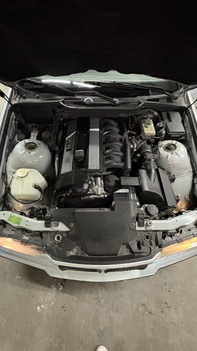 BMW Automobili: Bmw e36 320i Limousine – Usato da Bülach venduto da gab_gdm6 5