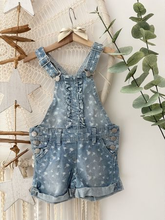 Sommerlich! Jeans-Shorts-Latzhose, Mädchen Gr. 98