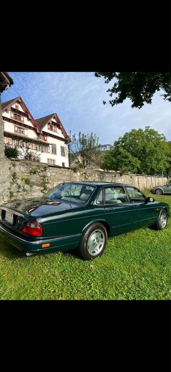 Jaguar Automobili: Jaguar XJ 1Hand 160T.KM – Usato da Rothenthurm venduto da SkiFlieger 8