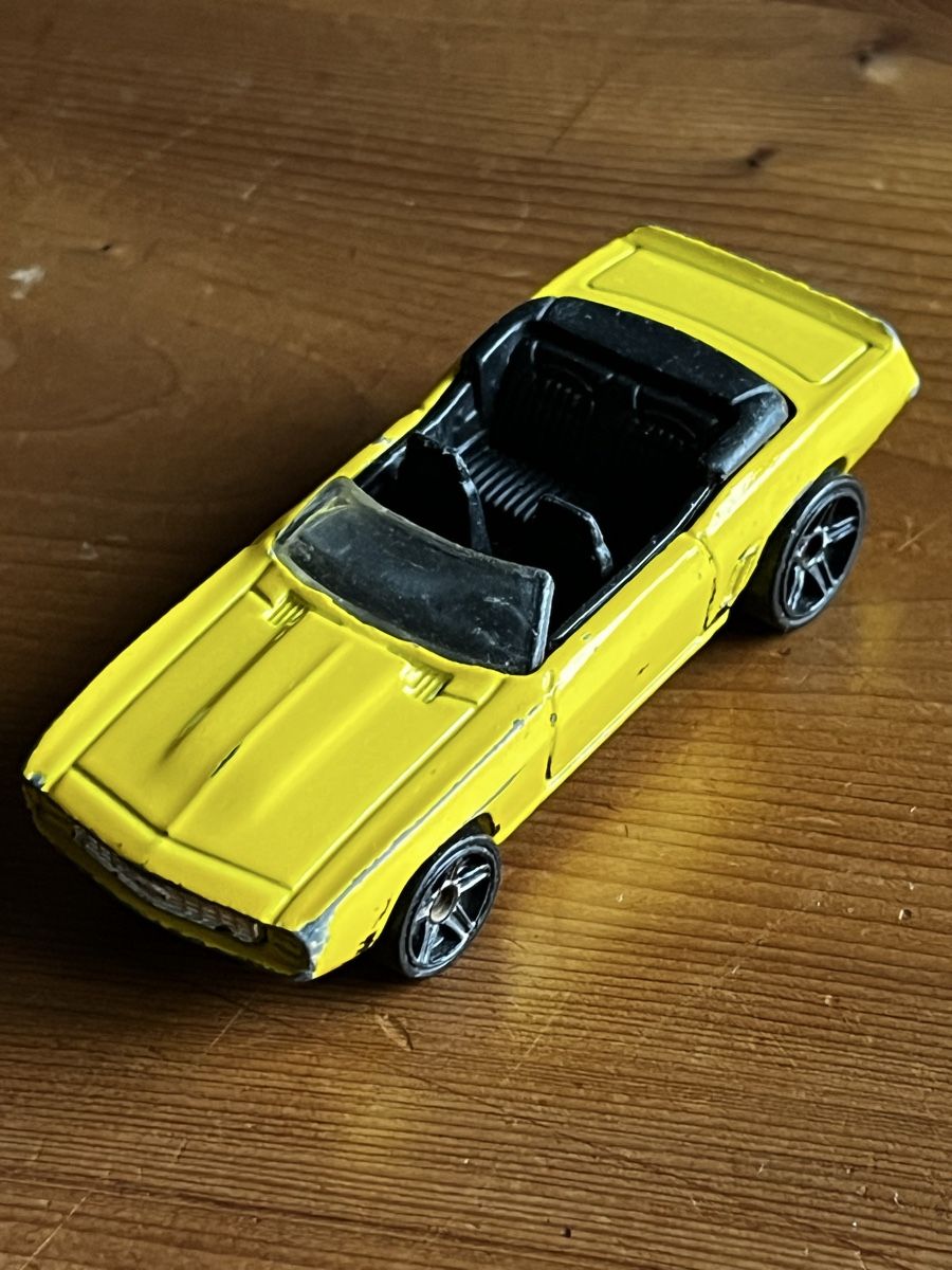 Hot Wheels Modellini d'auto: Camaro Convertible 1969 von Hotwheels – Usato da Basel venduto da EdiEberle 1