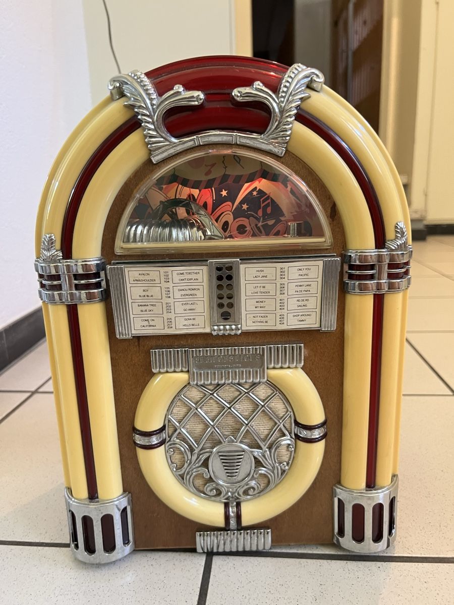 Jukebox: Mini Jukebox - Radio und Casette – Usato da Zollikerberg venduto da Reinier_ZH 1
