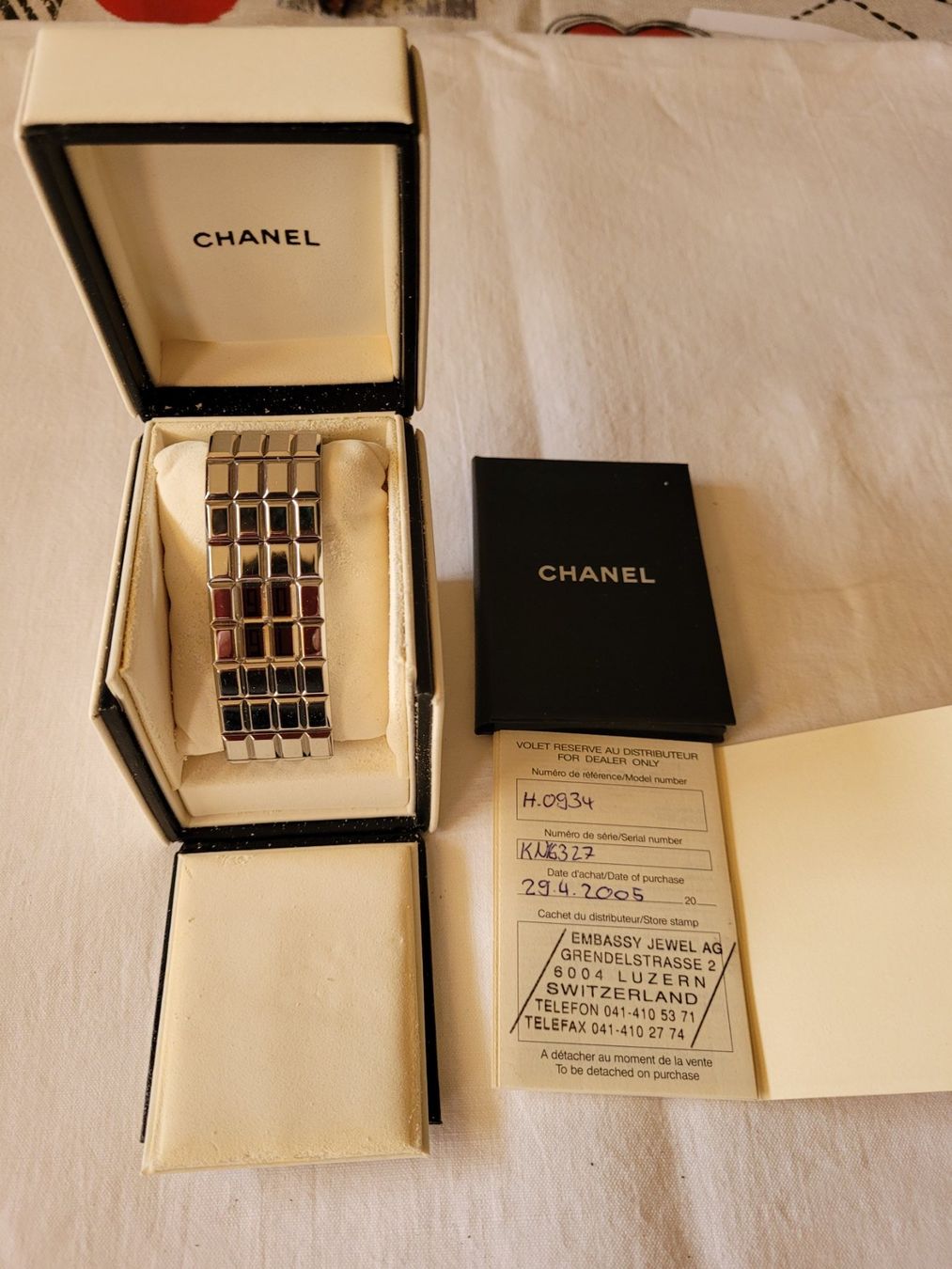 Chanel Uhren: Chanel Chocolat Armbanduhr – Gebraucht aus Ennetmoos von Billi20