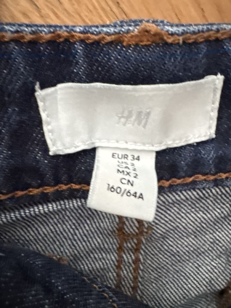 H&M Jeans: H&M Jeans, Gr. 34 – D'occasion à Zürich par szityu 2