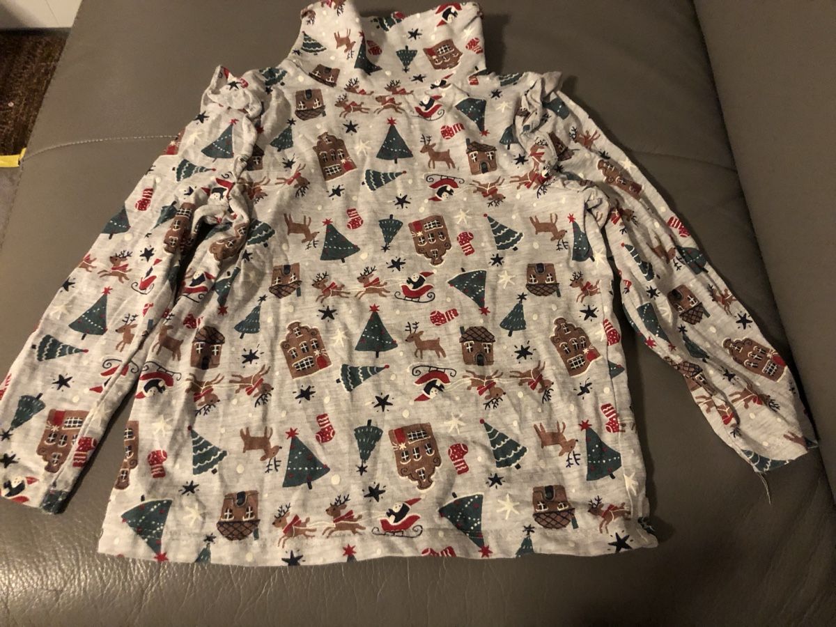 C&A Pullover & Sweatshirts: Weihnachtspulli C&A Gr. 104 Mädchen – Gebraucht aus Muhen von Sally203