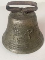 Antike Glocke CH