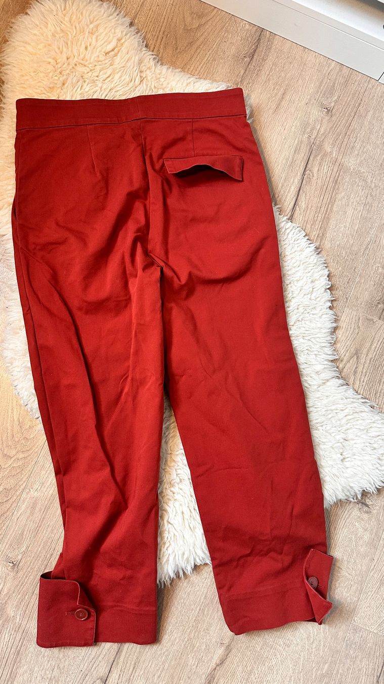 Cos Pantaloni: COS Hose in elegantem Braunrot - Gr. 36 – Usato da Niederrohrdorf venduto da gigerch 2