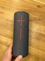 UE Boom 3 