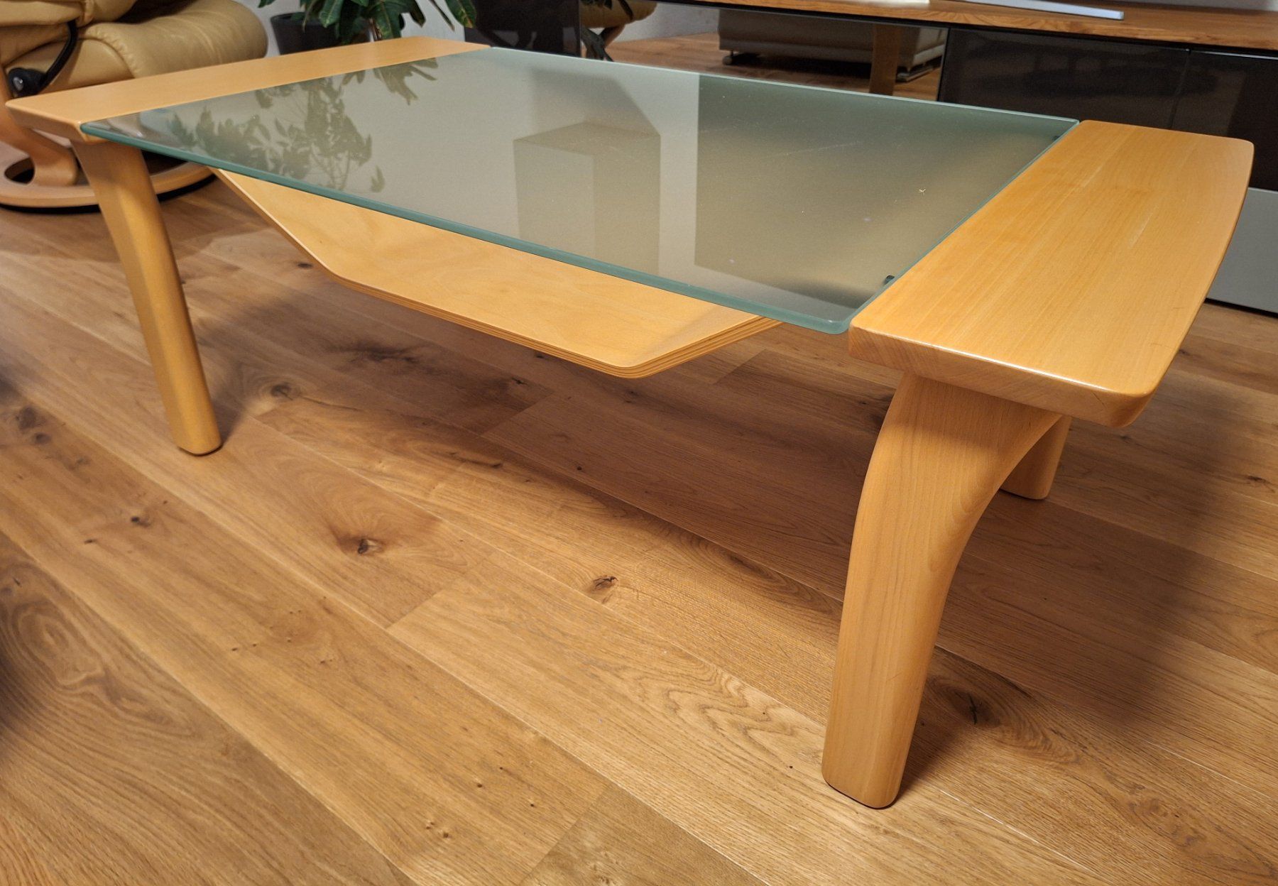 Stressless Tische: Salontisch 130x70x48 – Gebraucht aus Mosnang von rom_qt2j