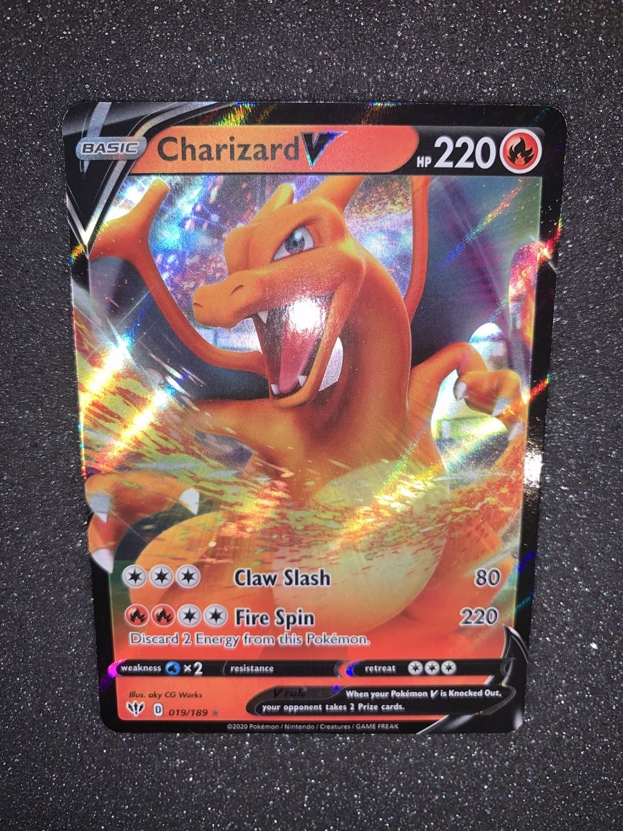 Pokémon Carte collezionabili: Charizard V 019/189 V 220 HP – Usato da Bironico venduto da ars_z6lb 4