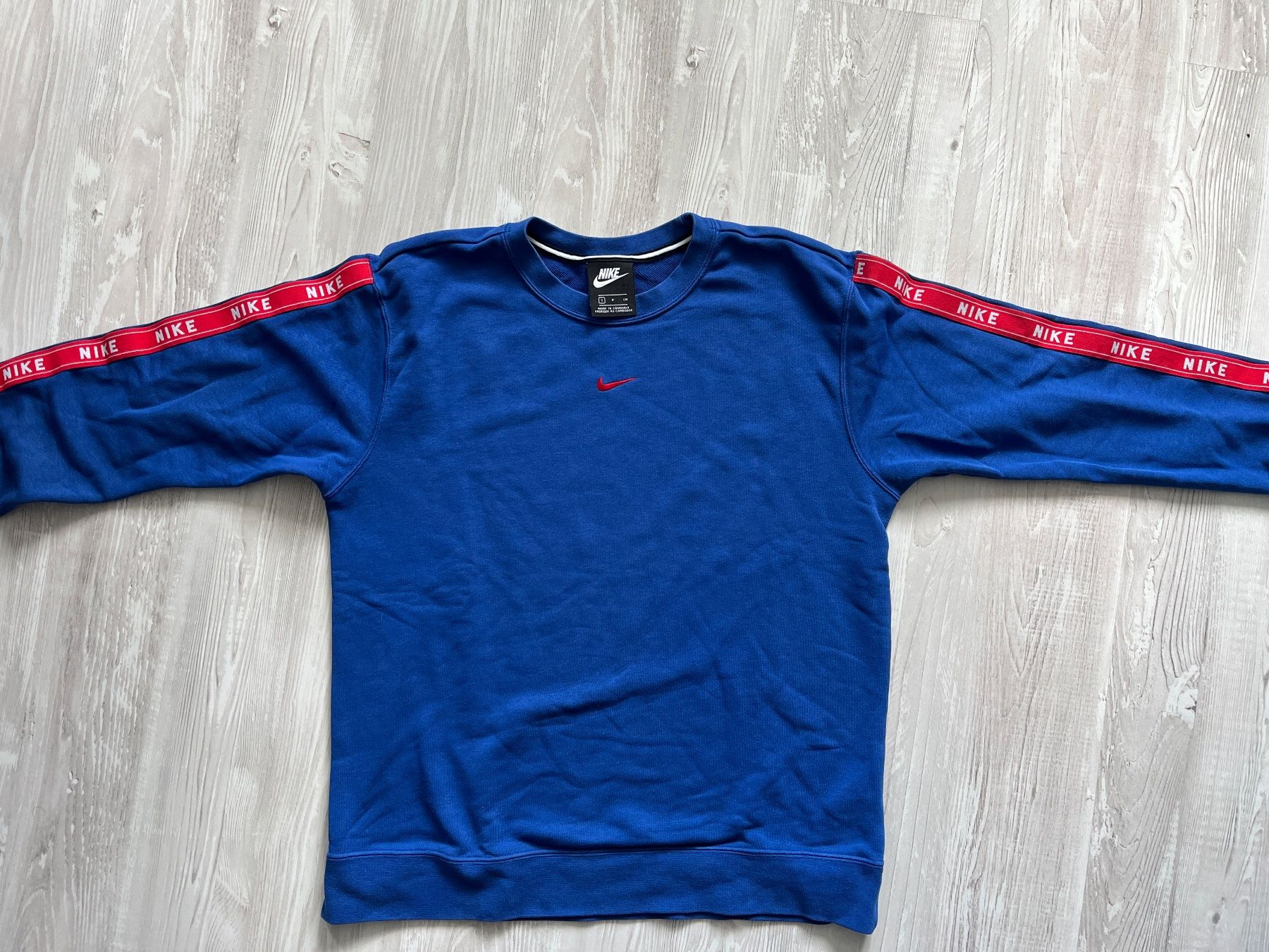 Nike Maglioni & Felpe: Sweat Nike bleu – Usato da Court venduto da Style_ambre
