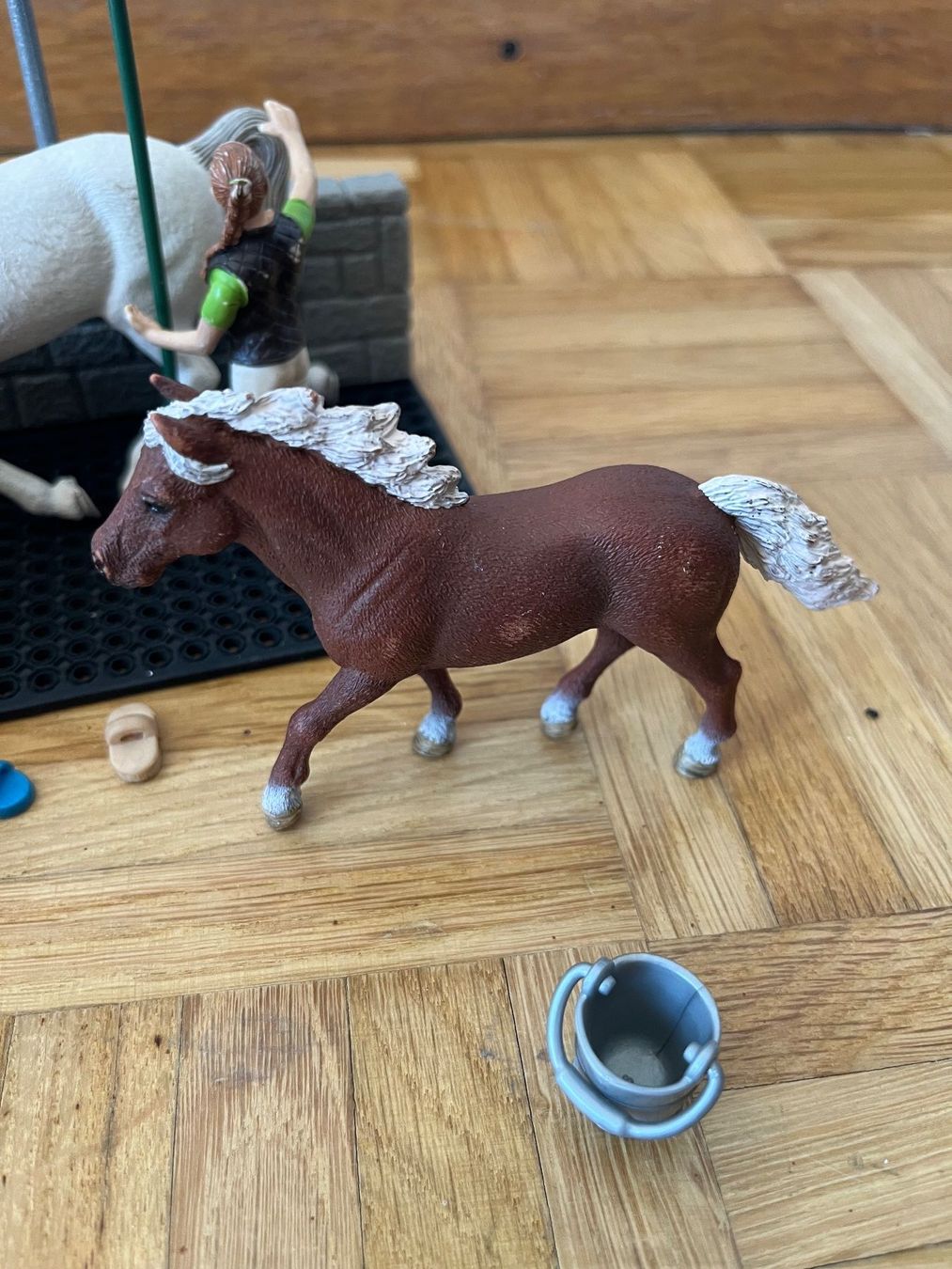 Schleich Giocattoli: Schleich Waschplatz 42104 – Usato da Reutigen venduto da treu3006 2