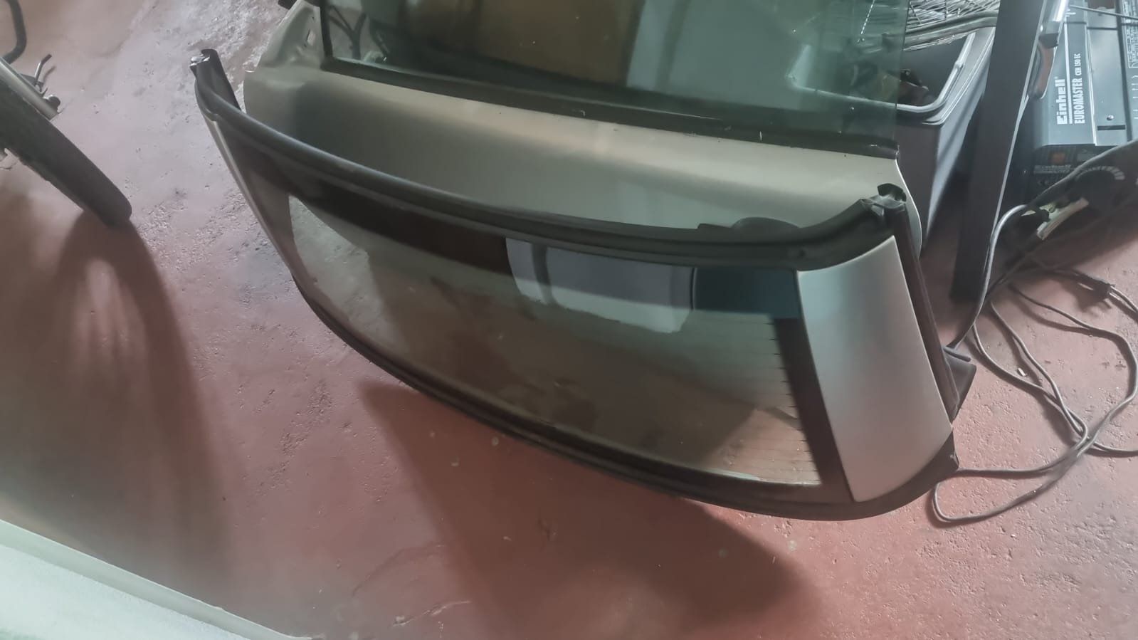 Mercedes-Benz Tutti pezzi di ricambio auto: SLK R170 Heckscheibe – Usato da Zetzwil venduto da lor_2j9p