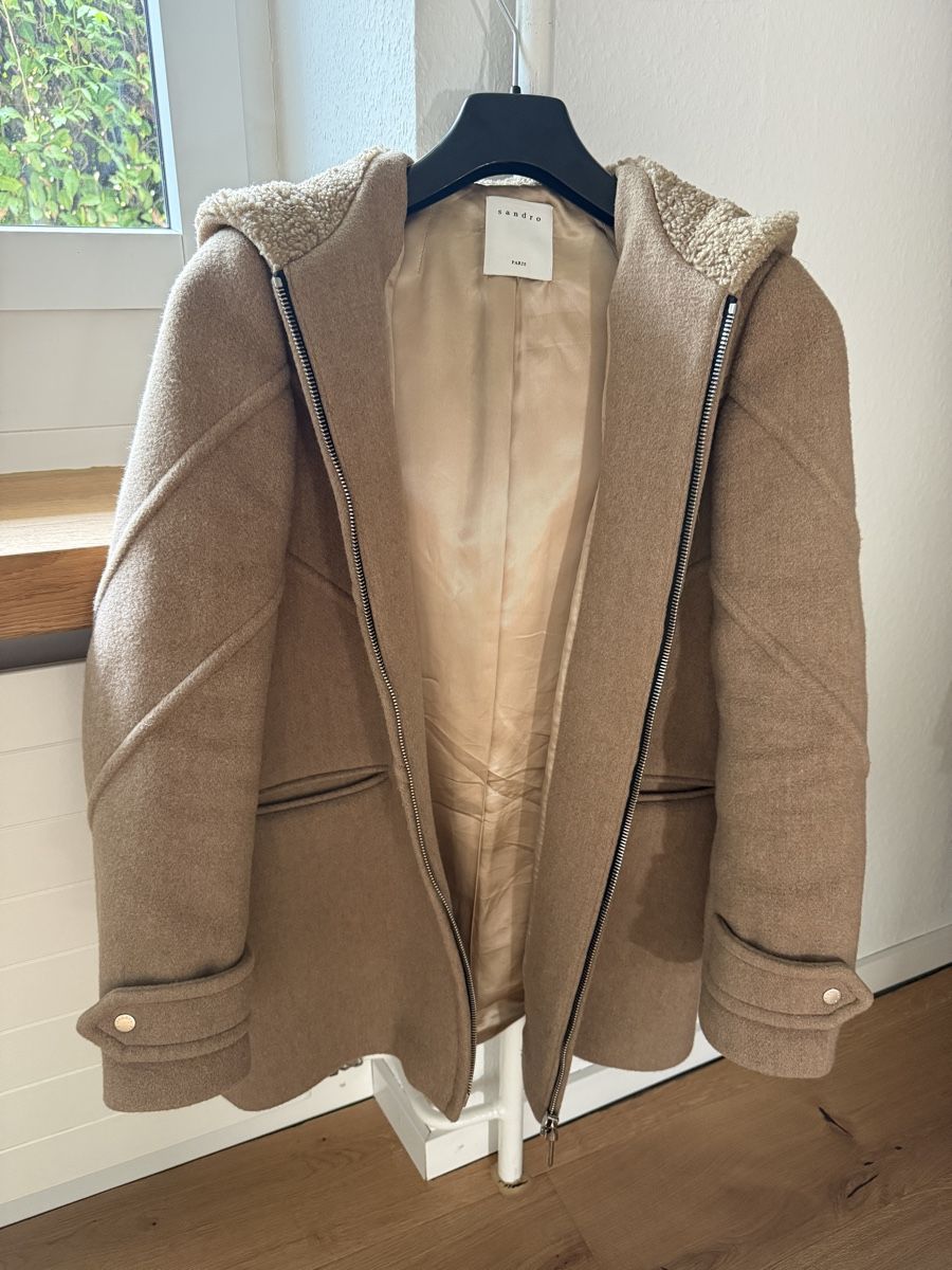 Sandro Mäntel: Sandro Mantel, Gr. 36, beige – Gebraucht aus Adliswil von alina.uhl