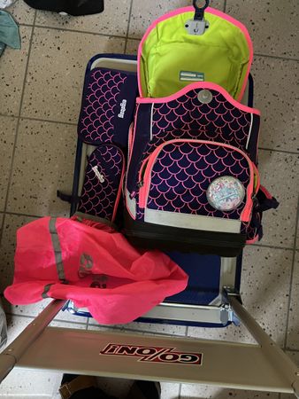 Ergobag Schulrucksack Set, gut erhalten, f. Mädchen, Top!