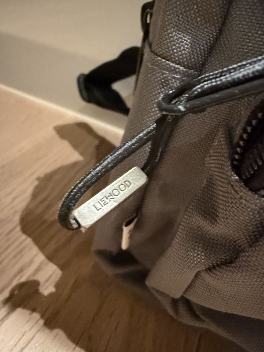 Sacs & sacs à dos: Liewood Mini Panda Rucksack Grau - Top! – D'occasion à Küsnacht ZH par ToddyGinger 2