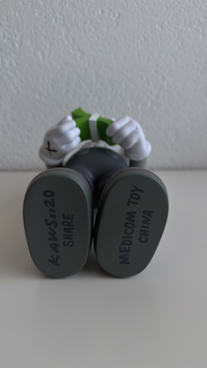 Statuette: Figurine KAWS Money 30cm – Nuovo (secondo la descrizione) da Vevey venduto da diogodasilva_ 3