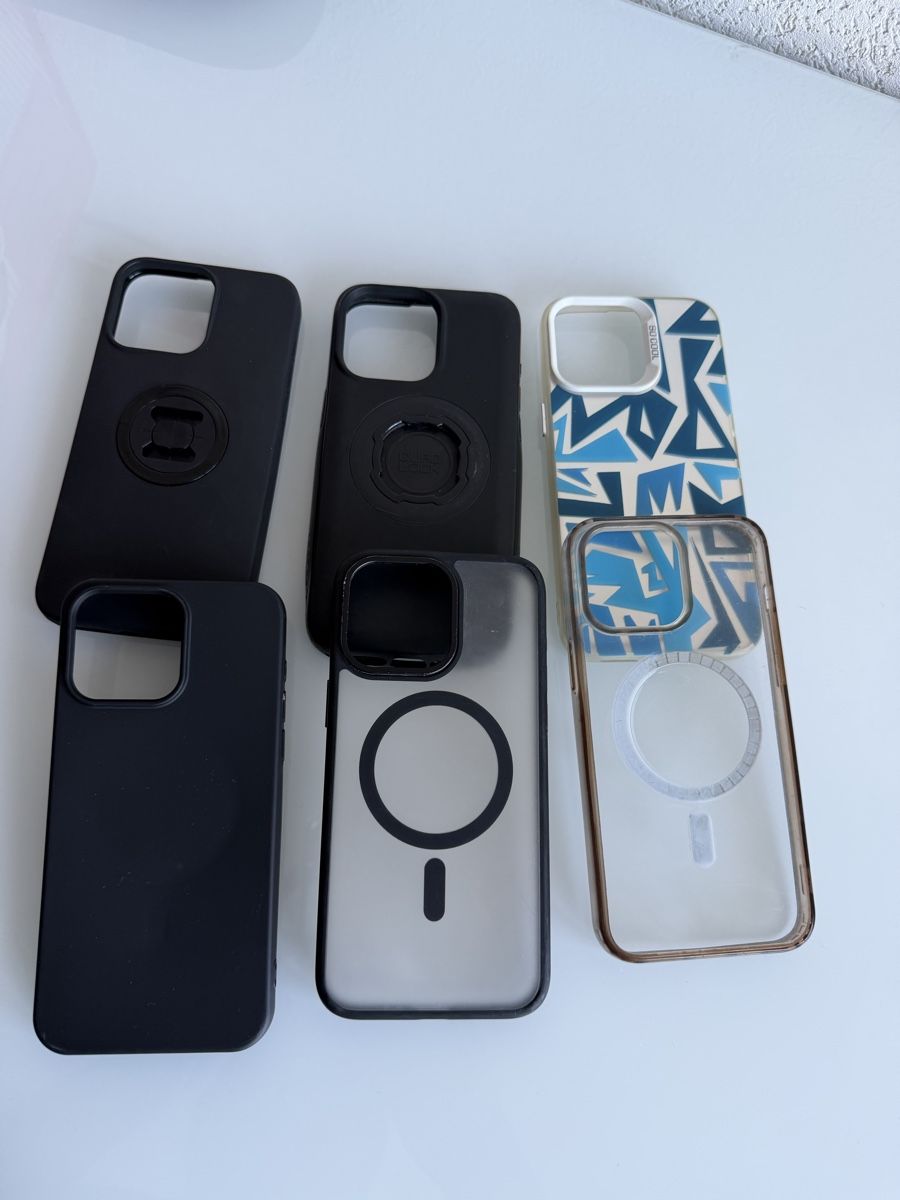 Apple Coques & Protection écran: Lot de coque IPhone 15 pro Max  – D'occasion à La Chaux-de-Fonds par CGL_watches16y