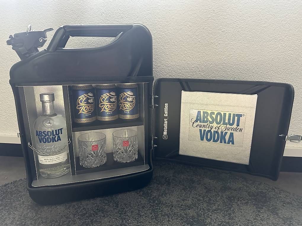 Taniche per benzina: Kanisterbar Vodka Mate Jerrycanbar – Usato da Niederuzwil venduto da gullipulli 1