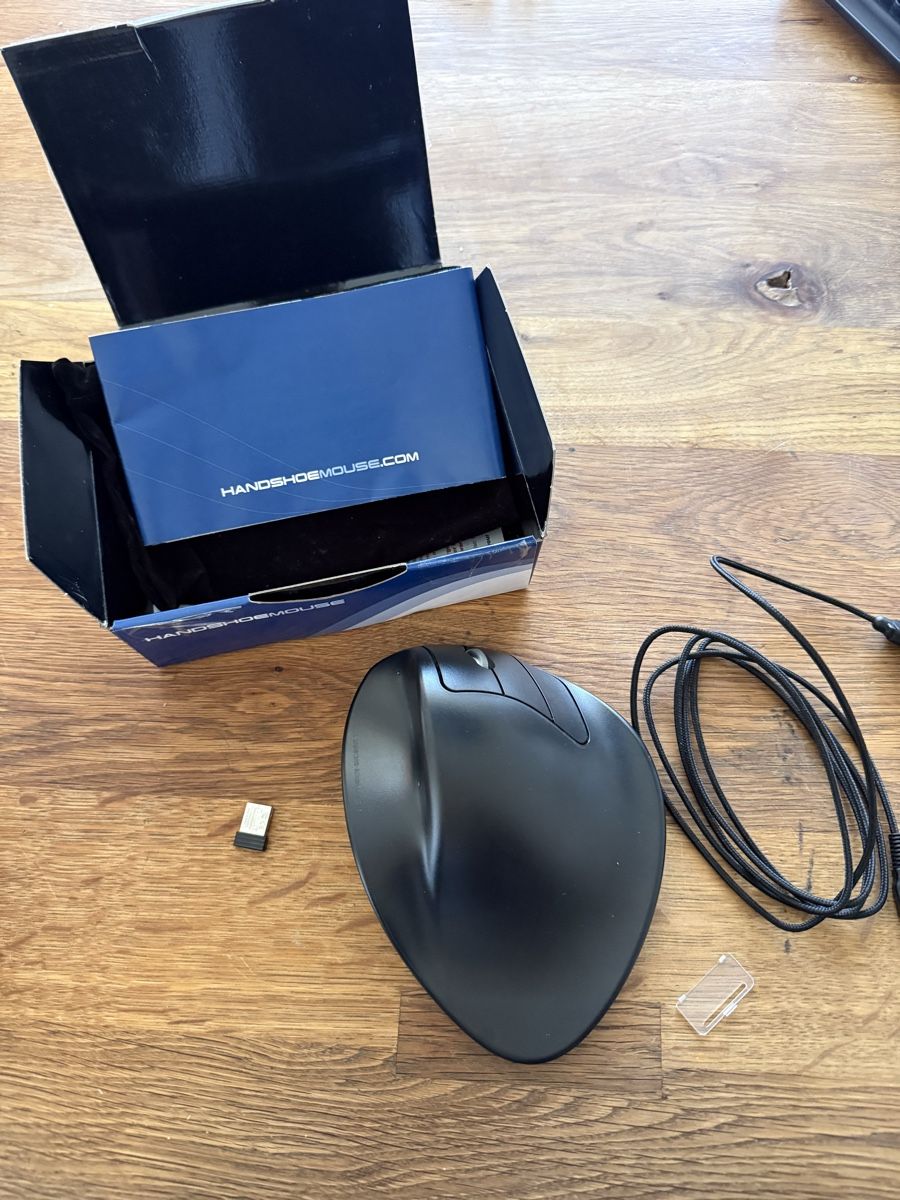 Mouse: Handshoemouse grösse L – Nuovo (secondo la descrizione) da Niederhasli venduto da swissbrocki