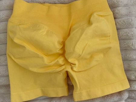 Shorts yellow size S new