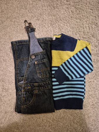 Set: Latzhose Jeans + Pulli, Grösse 92, Top Zustand!