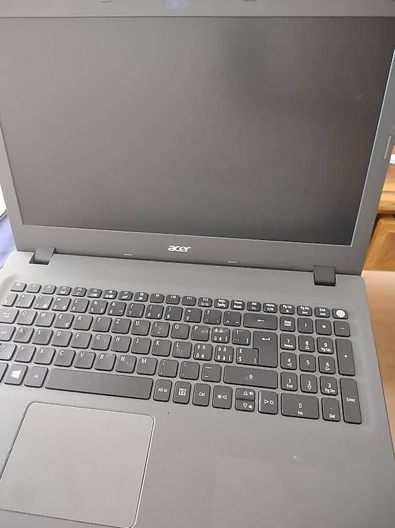 Notebook: Acer Aspire E5-574 16GB RAM i5 15" – Usato da Lausanne venduto da bougie5