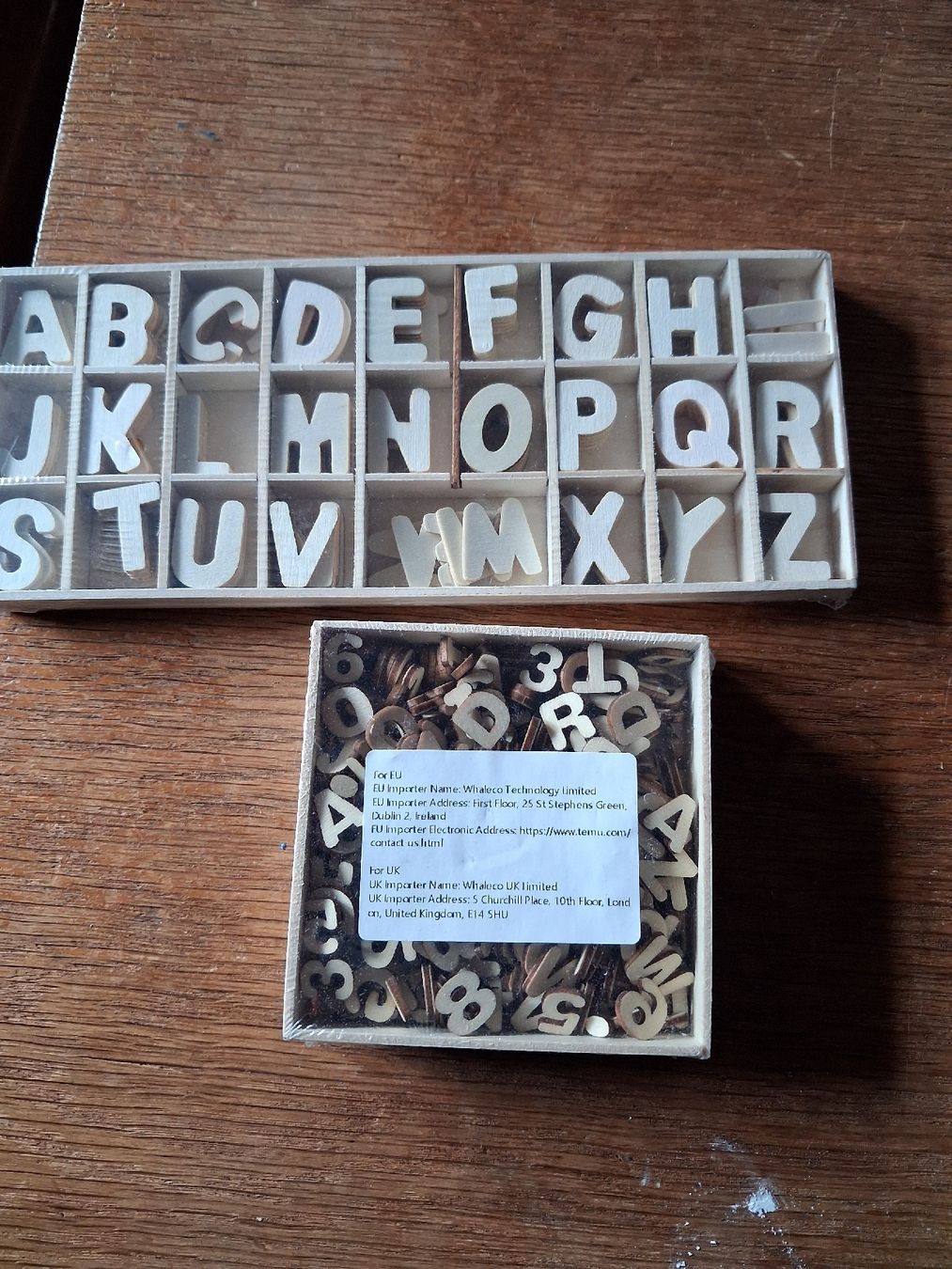 Articoli in legno: Holzbuchstaben und Zahlen – Nuovo e nell'imballaggio originale da Eggiwil venduto da Nety07