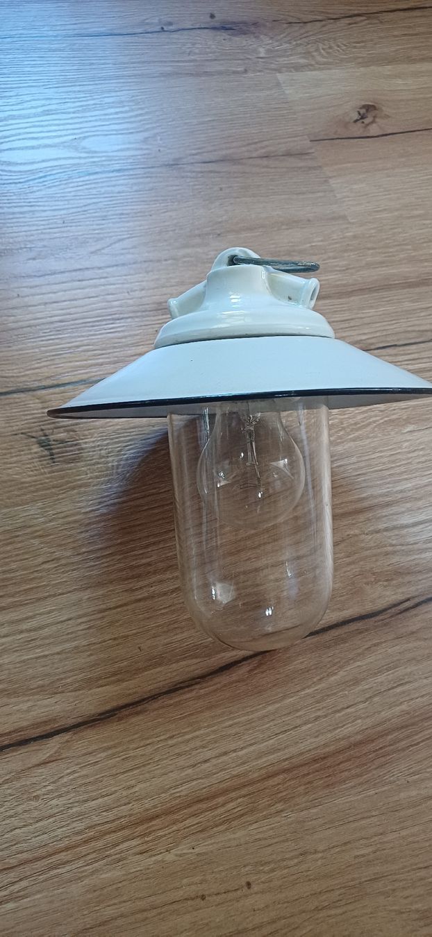 Lampade: Antike Stallampe – Usato da Flawil venduto da Naphtali 8