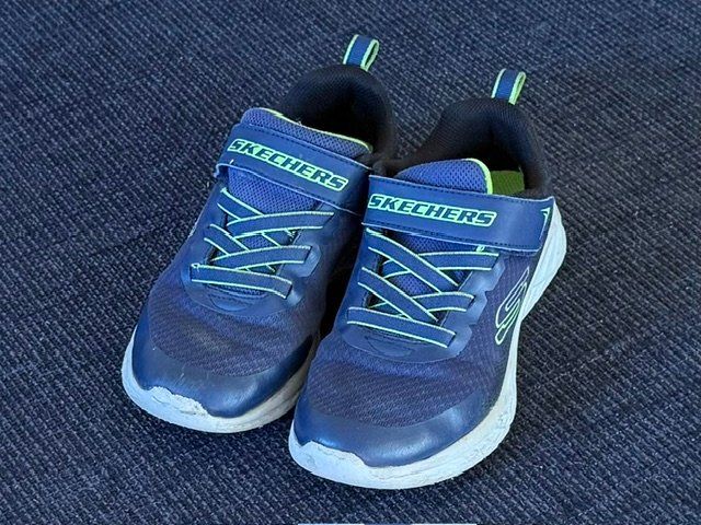 Skechers Scarpe da uomo: Schuhe von Skechers, Grösse 35 – Usato da Lostorf venduto da Nick1258