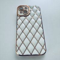Luxus Schutzhülle Cover Case in Weiss für iPhone 15 Plus