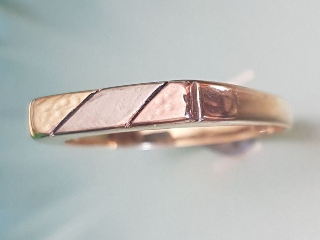Ringe: Toller 3 farbiger Goldring aus 18 Karat – Neu (gemäss Beschreibung) aus Unterägeri von Altgoldschmuck 7