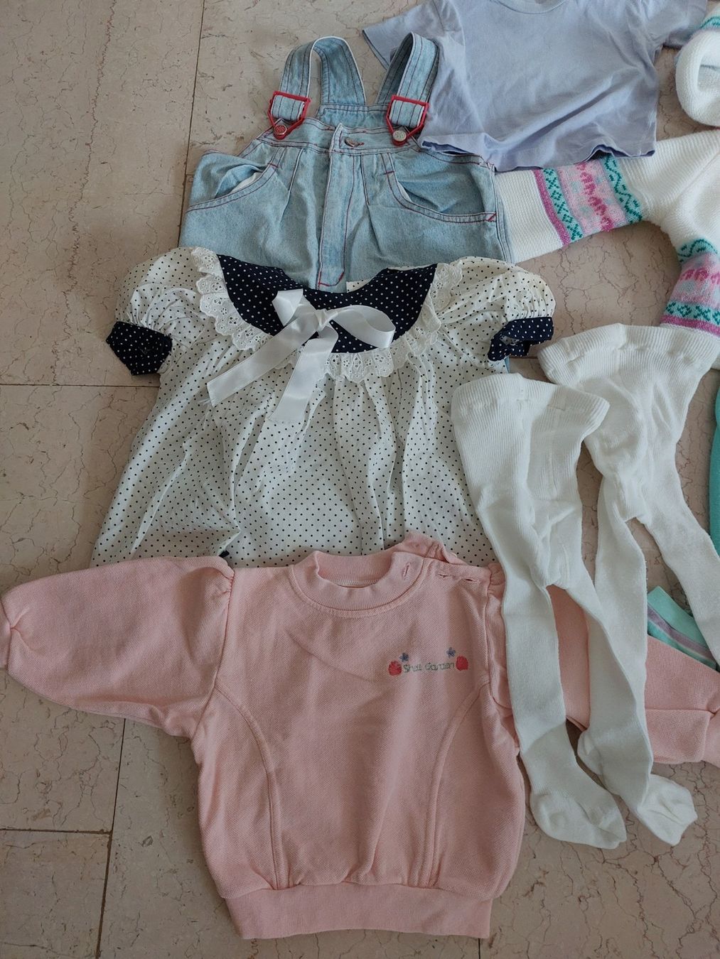 Lotti & Set di vestiti: Babykleider – Usato da Zürich venduto da Stenat 1