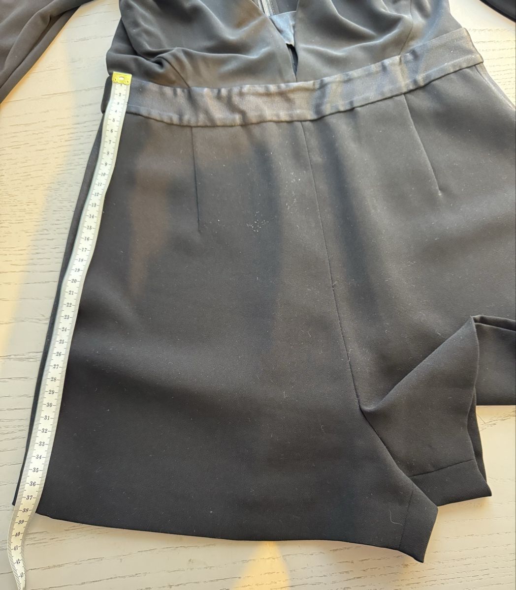 Diane von Furstenberg Jumpsuits: Elegant Black Jumpsuit by DVF Size 6 – Gebraucht aus Hurden von rac_wyf8 5