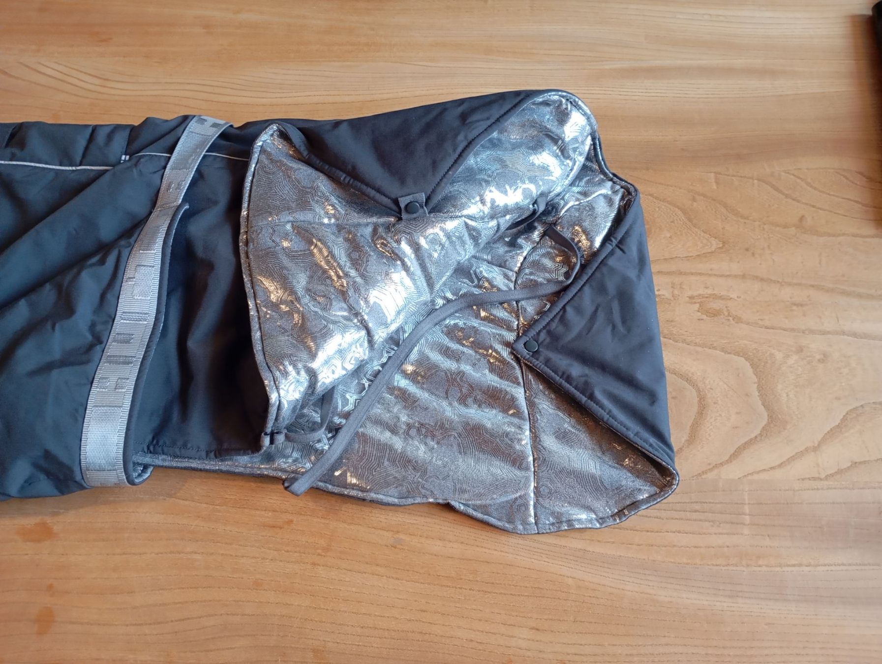Abbigliamento: Wintermantel – Usato da Gunzwil venduto da peyerje 3