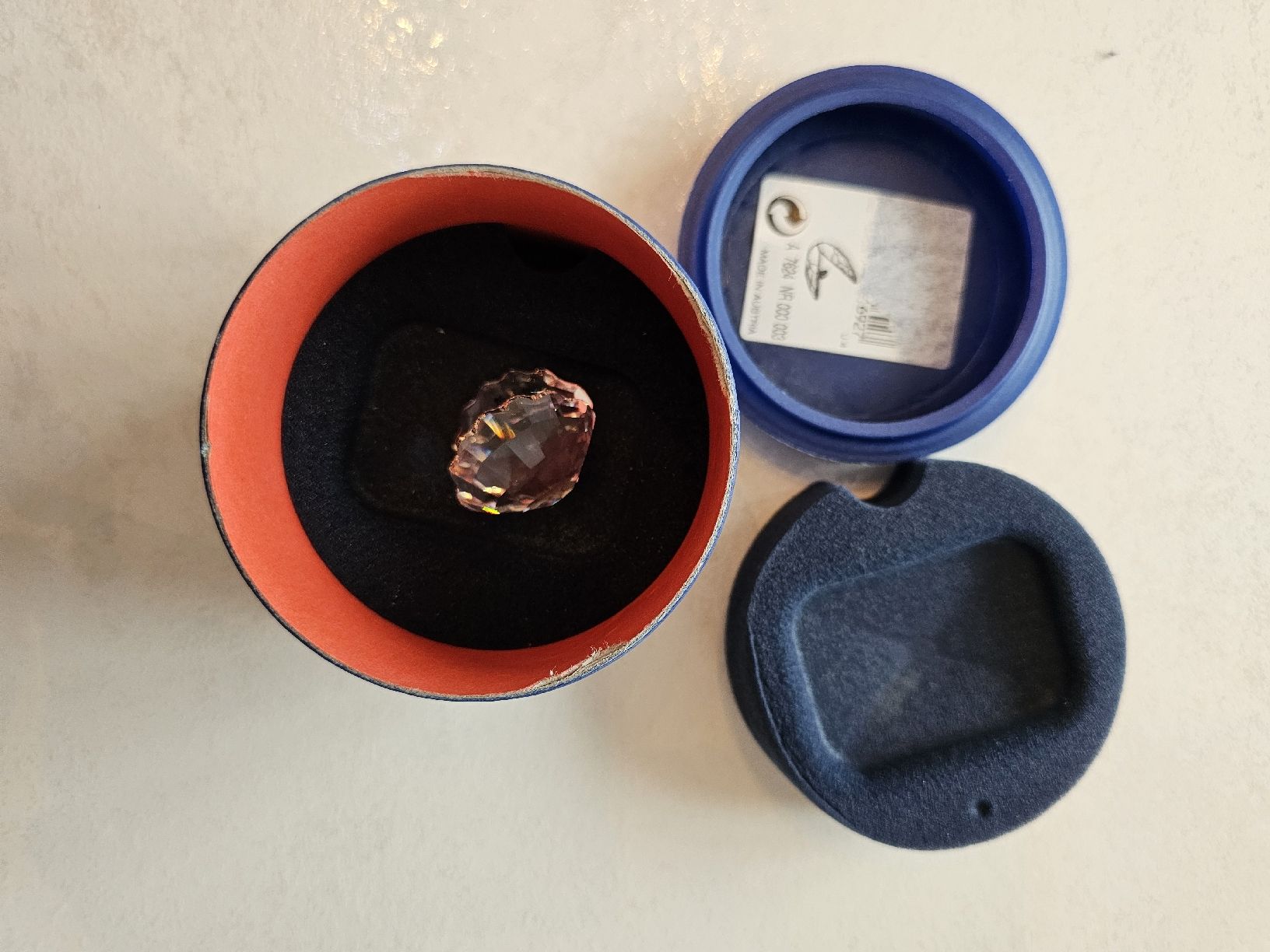 Swarovski Statuette: Swarovski Muschel mit Perle, klein 1120198 – Nuovo e nell'imballaggio originale da Roggwil BE venduto da val_cqv7 1