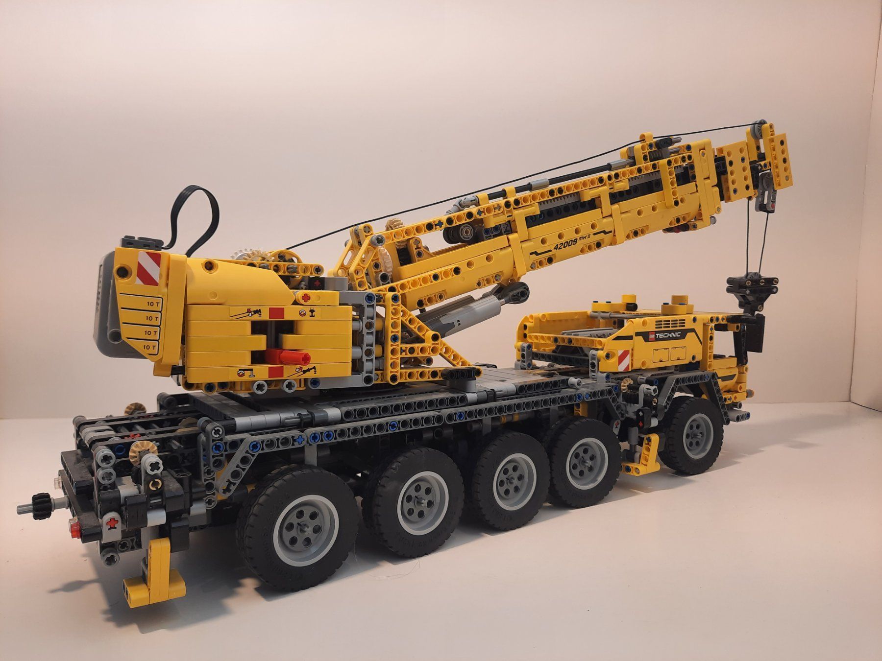 Lego Spielzeuge: LEGO Technik 42009 - Mobiler Kranwagen MK II – Gebraucht aus Bassersdorf von Serayy 3