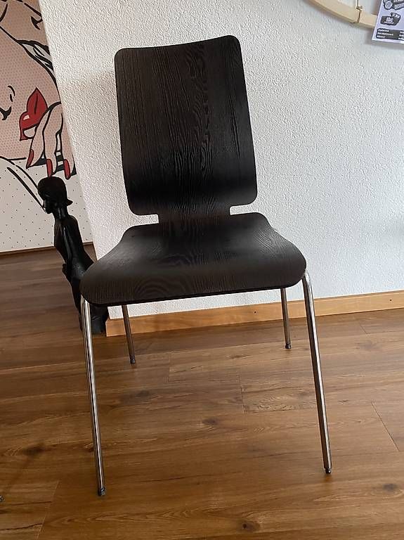 Stühle: Stühle 5Stück für Esszimmer oder Büro – Gebraucht aus Lantsch/ Lenz von Krawallier