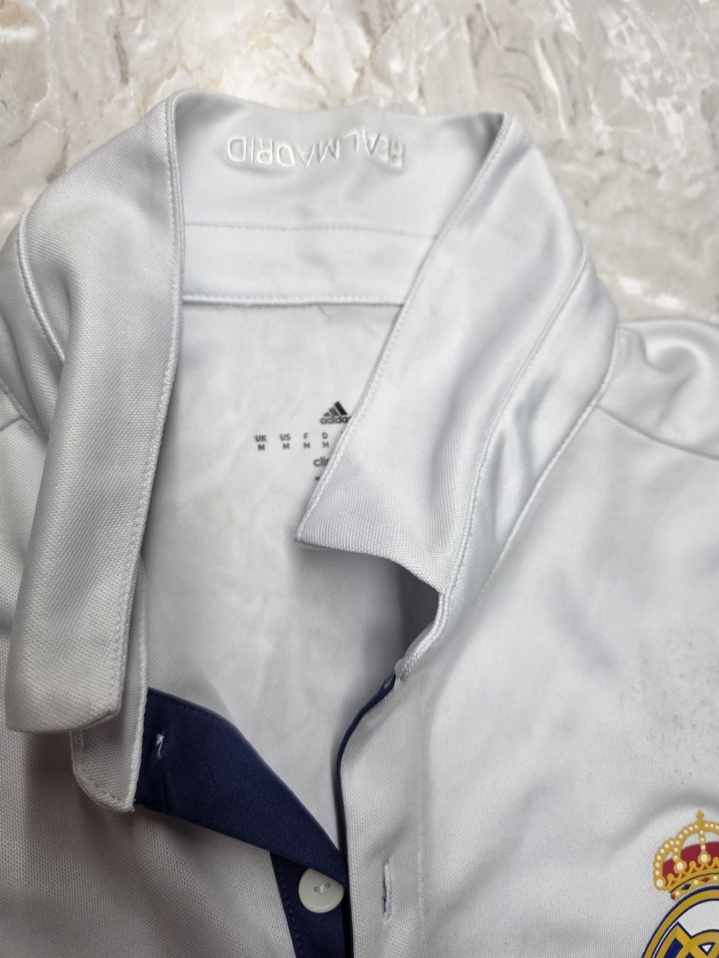 Lotti di vestiti: Fussball Trikot – Usato da Oberentfelden venduto da Ketschap 5