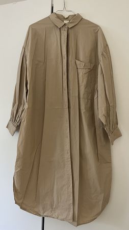 Abito camicia H&M beige taglia L con maniche a sbuffo