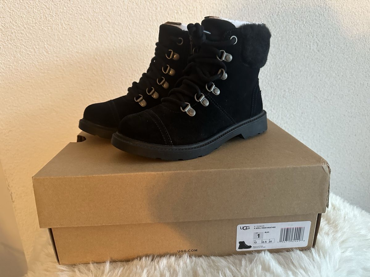 Ugg Scarpe per ragazze: UGG Mädchen Winterstiefel Gr. 32,5 neu – Nuovo e nell'imballaggio originale da Safenwil venduto da Whoopie1