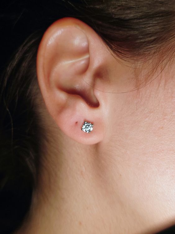 Boucle D'oreille Ancienne En Or 18K Avec Diamants - Style Dépareillé - Parfait état