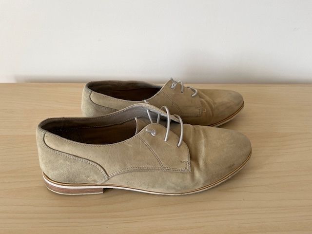 Chaussures femmes: Schnürschuhe beige Grösse 40 – D'occasion à Fribourg par jes_y6q8