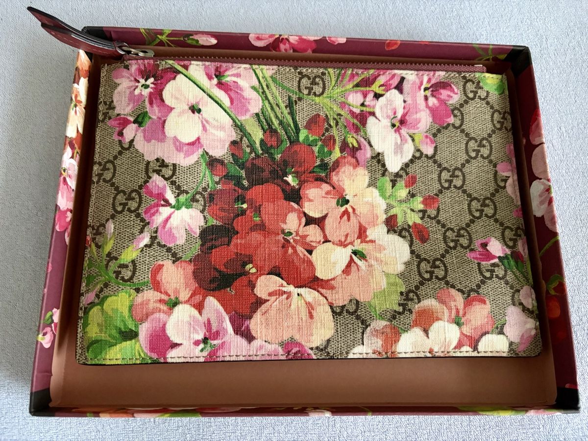 Gucci Altro in  Abbigliamento & Accessori: Pochette Gucci collection Bloom – Usato da Le Mont-sur-Lausanne venduto da CT70