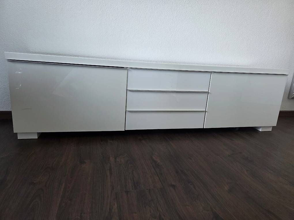TV Möbel: Fernsehmöbel – Gebraucht aus Staad SG von met_k62l