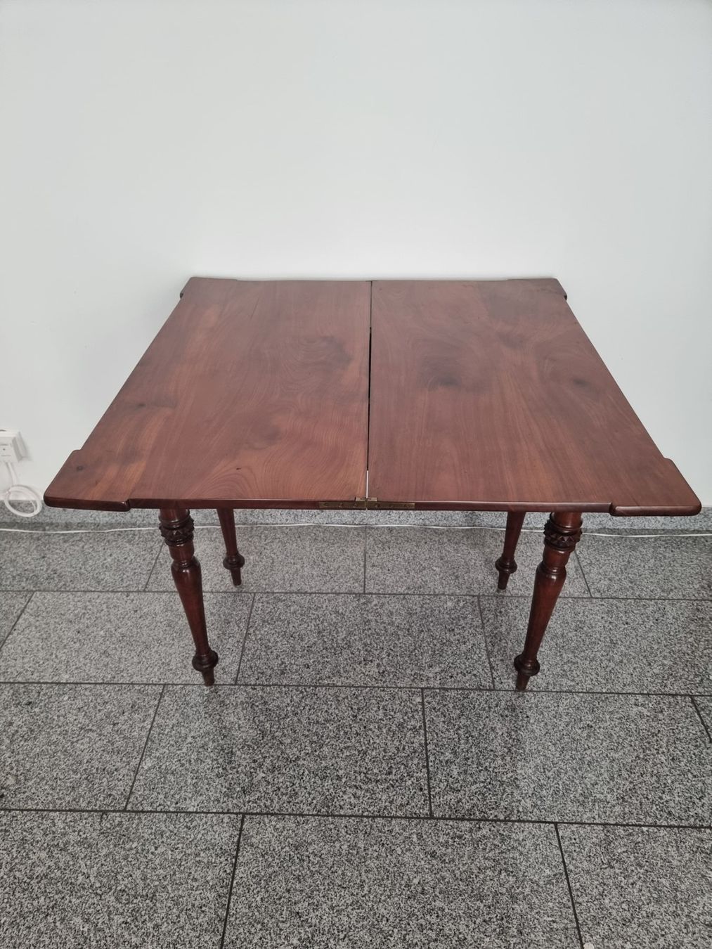 Tavoli: Antiker Spieltisch, Klappbar. – Usato da Paradiso venduto da jor_2pdl 5