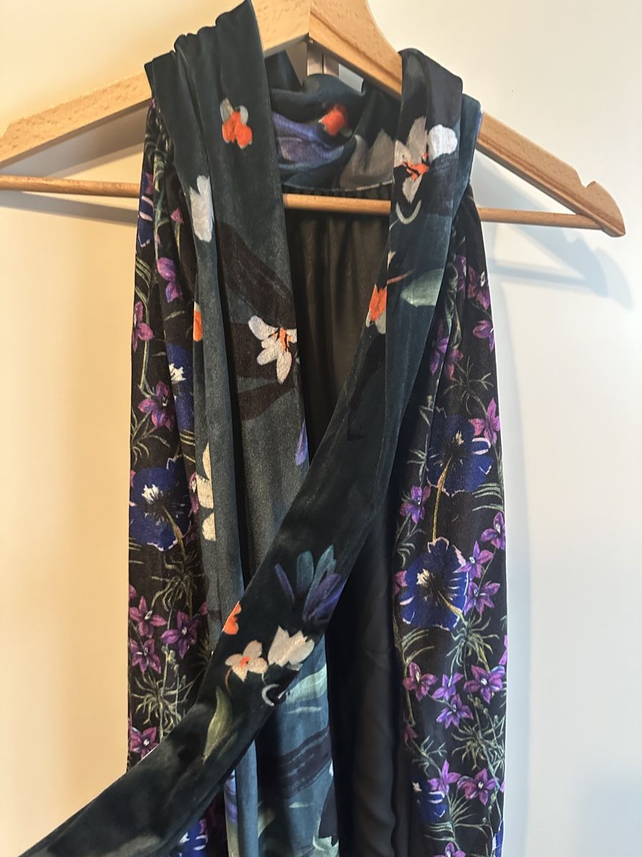 French Connection Camicette: French Connection Top, Gr. L, Blumenmuster - Neu! – Nuovo e nell'imballaggio originale da Opfikon venduto da Zentou 4
