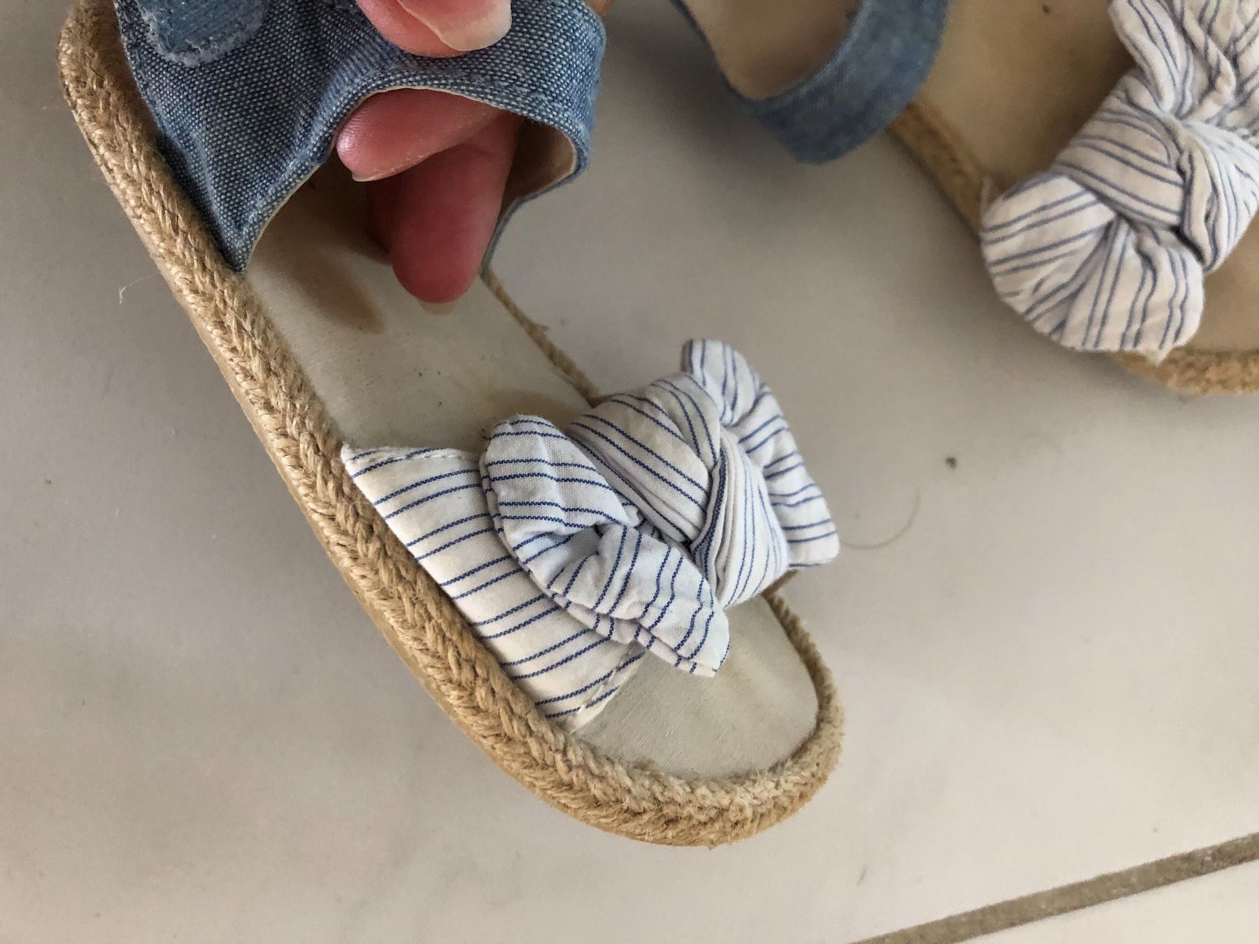 Scarpe per ragazze: Sandales fille taille 24 – Usato da MARLY venduto da AISLEE 2