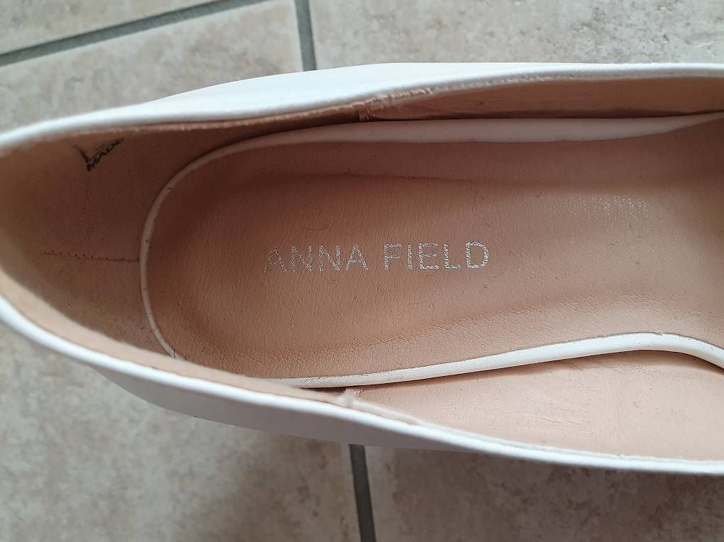 Scarpe da donna: Schuhe Gr.37 inkl. Tasche – Usato da Mettmenstetten venduto da AngelaDell 2